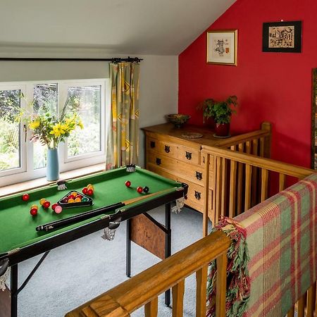1 Tan Yr Eglwys Barn Cottage Pontardawe Экстерьер фото