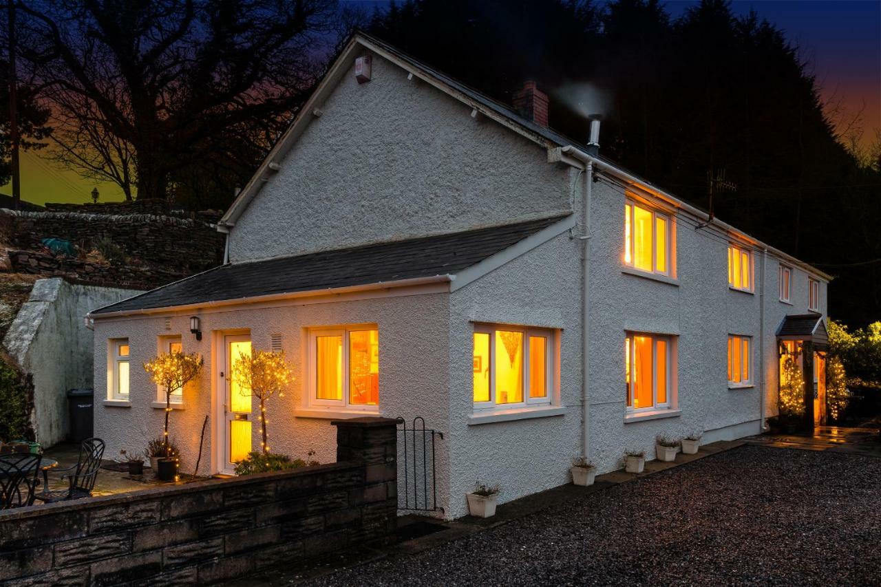 1 Tan Yr Eglwys Barn Cottage Pontardawe Экстерьер фото